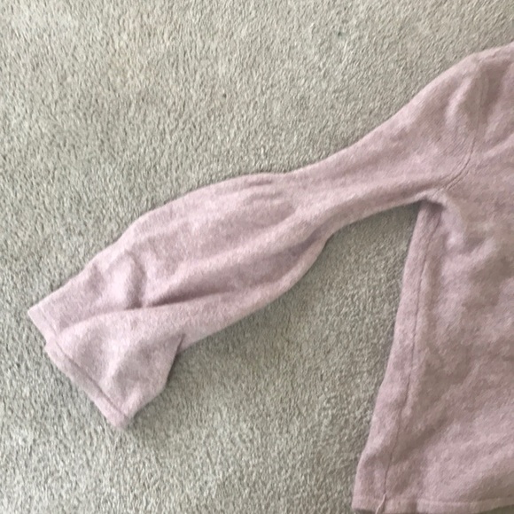 American Eagle Long Sleeve Top - Picture 2 of 4